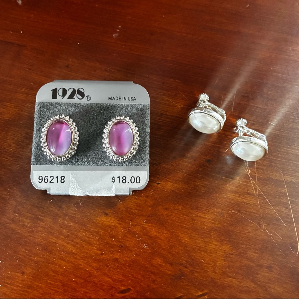 Lot of Vintage 1928 and Napier cabochon silver tone earrings